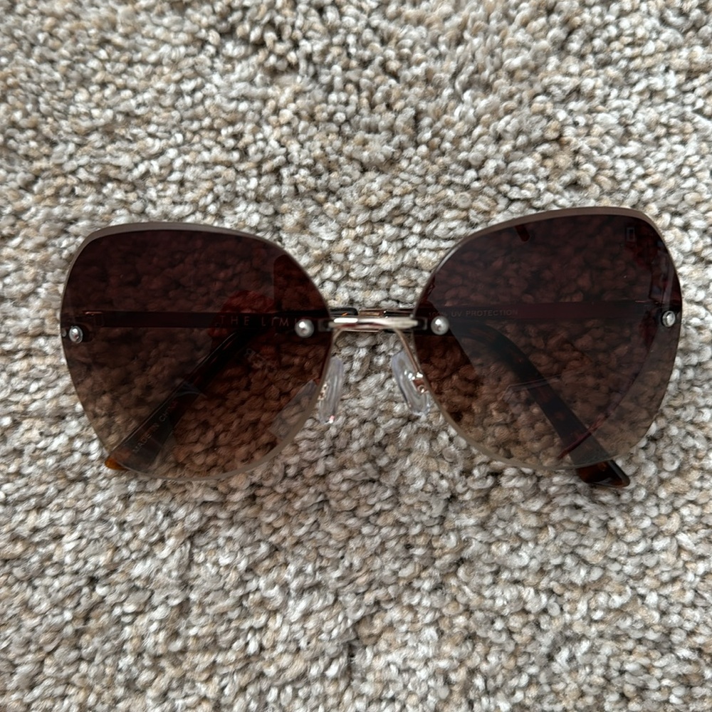 The Limited Oversized Rimless Sunglasses